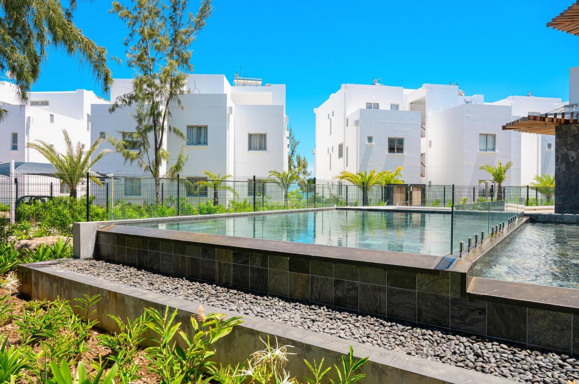 Ocean Grand Gaube With Lov Apartment Exterior photo